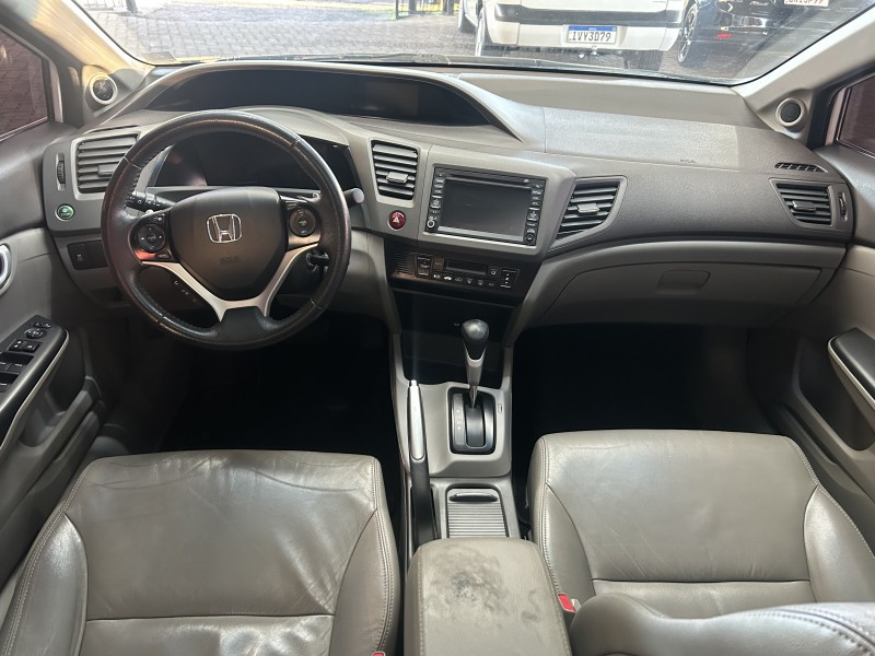 CIVIC 1.8 EXS 16V FLEX 4P AUTOMÁTICO - 2014 - SãO SEBASTIãO DO CAí