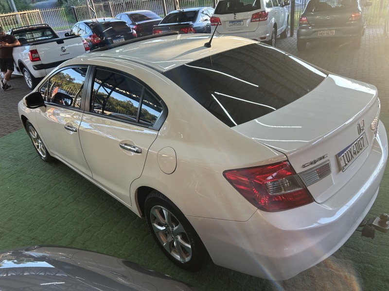 CIVIC 1.8 EXS 16V FLEX 4P AUTOMÁTICO - 2014 - SãO SEBASTIãO DO CAí