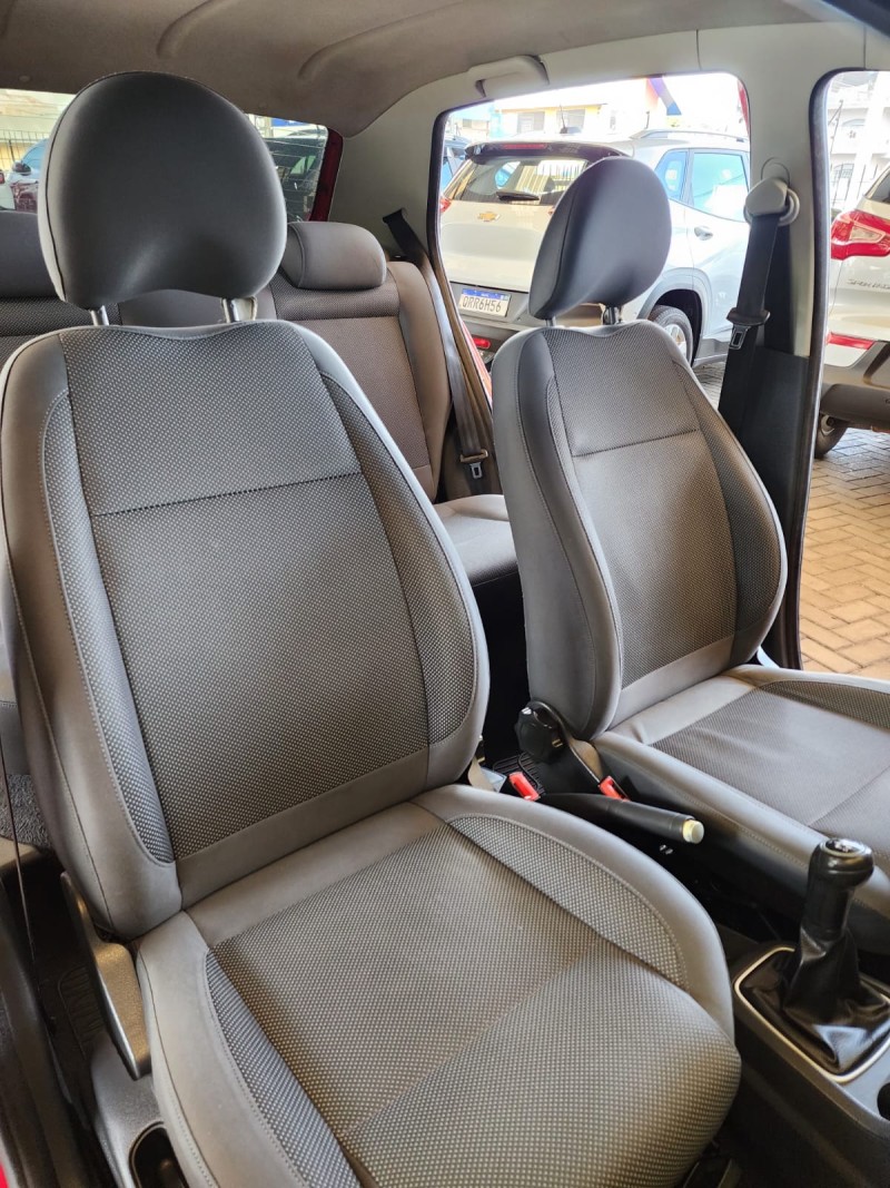 FOX 1.0 MI 8V FLEX 4P MANUAL - 2012 - CAXIAS DO SUL