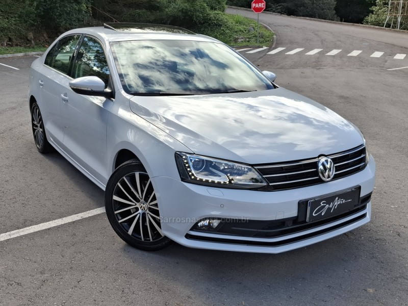 jetta 2.0 tsi highline 211cv gasolina 4p dsg 2017 bento goncalves