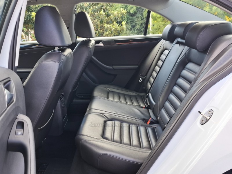 JETTA 2.0 TSI HIGHLINE 211CV GASOLINA 4P DSG - 2017 - BENTO GONçALVES