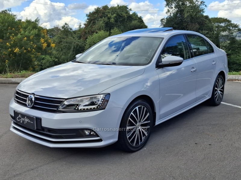 JETTA 2.0 TSI HIGHLINE 211CV GASOLINA 4P DSG - 2017 - BENTO GONçALVES
