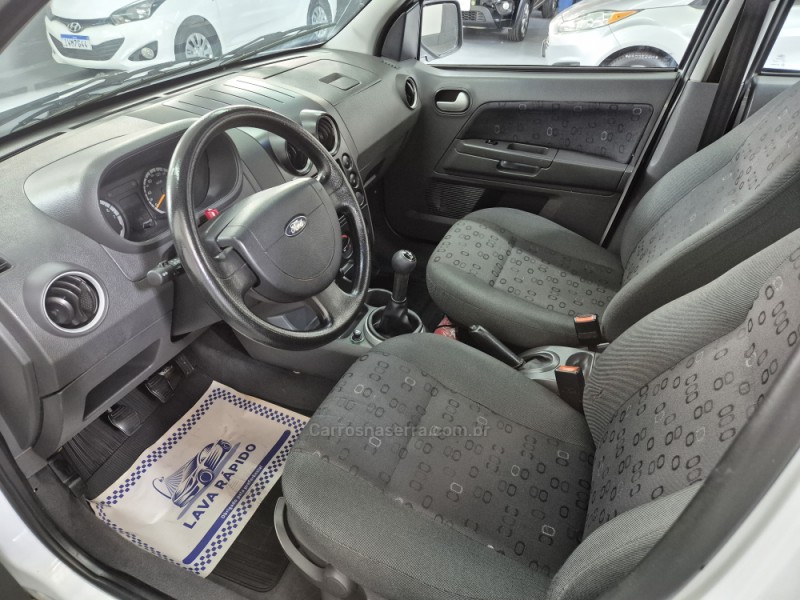 ECOSPORT 1.6 XLT 8V GASOLINA 4P MANUAL - 2004 - GARIBALDI