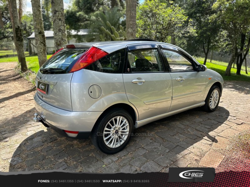 FOCUS 1.8 16V GASOLINA 4P MANUAL - 2003 - CARLOS BARBOSA