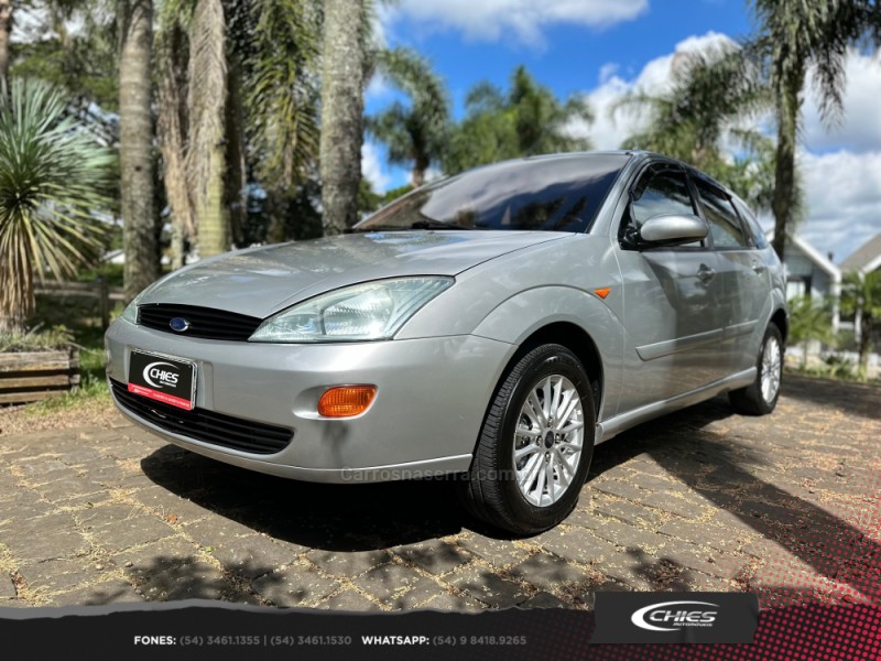 FOCUS 1.8 16V GASOLINA 4P MANUAL - 2003 - CARLOS BARBOSA