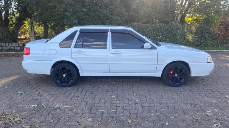SANTANA 1.8 MI 8V GASOLINA 4P MANUAL - 1999 - IVOTI