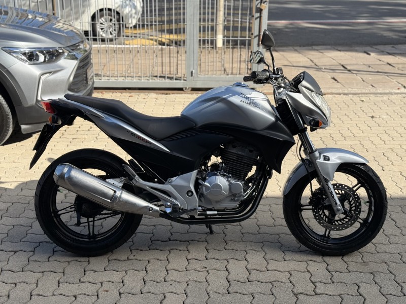 CB 300R  - 2010 - BENTO GONçALVES