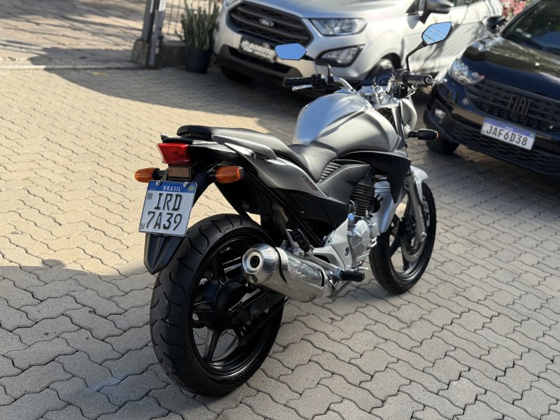 CB 300R  - 2010 - BENTO GONçALVES