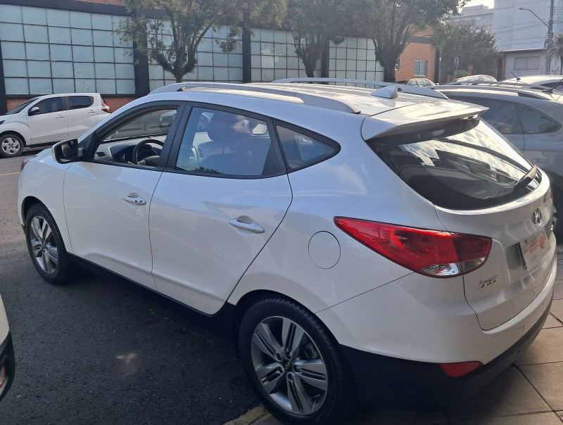 IX35 2.0 MPFI GLS 4X2 16V GASOLINA 4P AUTOMÁTICO - 2017 - FLORES DA CUNHA