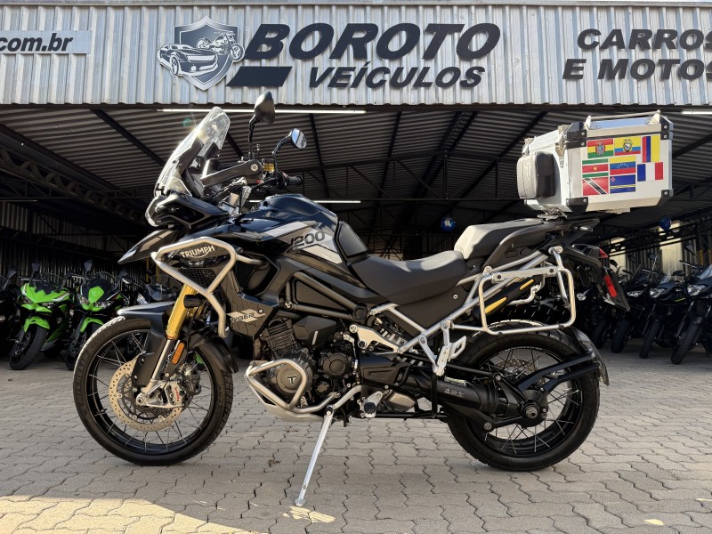 tiger 1200 rally pro  2022 bento goncalves