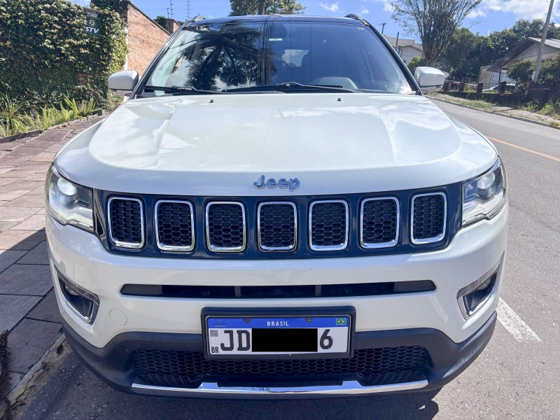 COMPASS 2.0 16V FLEX LIMITED AUTOMÁTICO - 2017 - FARROUPILHA