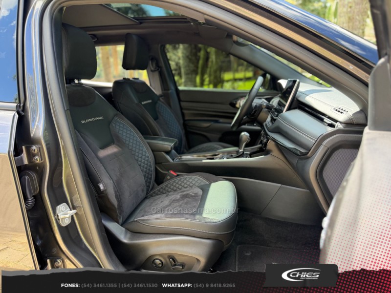 COMPASS 2.0 BLACKHAWK 4 TURBO GASOLINA 4P AUTOMÁTICO - 2025 - CARLOS BARBOSA