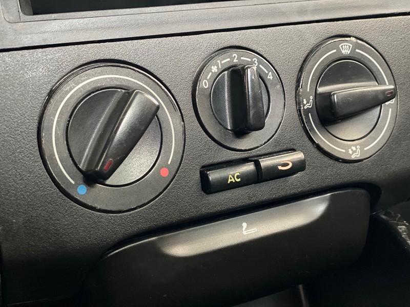 SAVEIRO 1.8 MI CS 8V GASOLINA 2P MANUAL G.III - 2001 - CAXIAS DO SUL