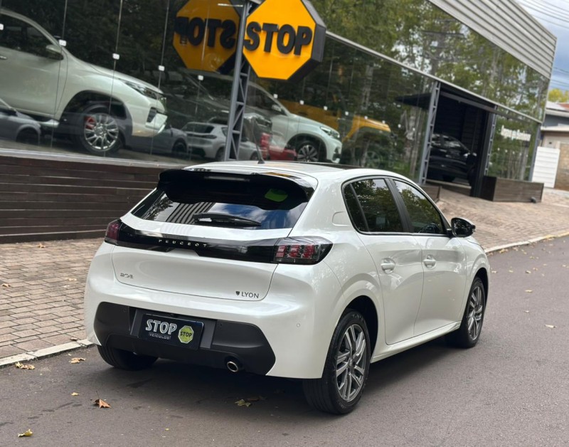 208 1.6 GRIFFE 16V FLEX 4P AUTOMÁTICO - 2023 - DOIS IRMãOS