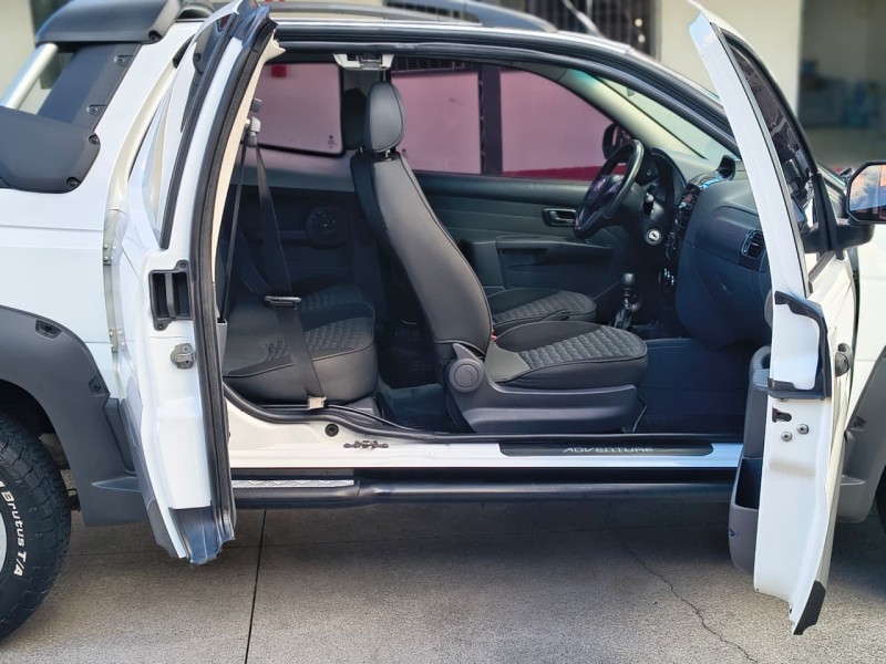 STRADA 1.8 MPI ADVENTURE LOCKER CD 16V FLEX 3P MANUAL - 2014 - CAXIAS DO SUL