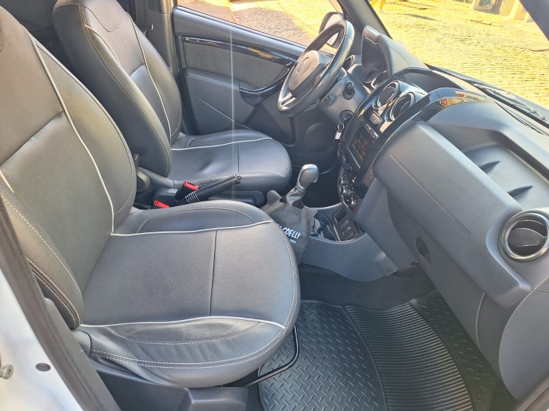 DUSTER OROCH 2.0 16V FLEX DYNAMIQUE AT 4P AUTOMÁTICO - 2020 - CAXIAS DO SUL