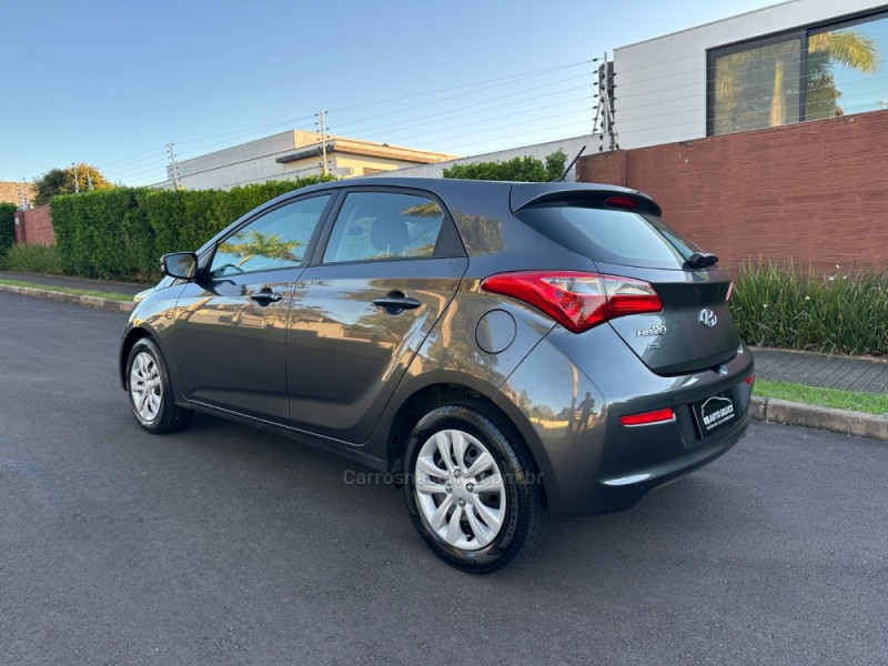 HB20 1.0 COMFORT PLUS 12V FLEX 4P MANUAL - 2017 - SãO LEOPOLDO