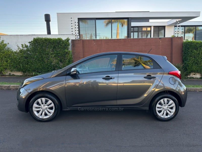 HB20 1.0 COMFORT PLUS 12V FLEX 4P MANUAL - 2017 - SãO LEOPOLDO