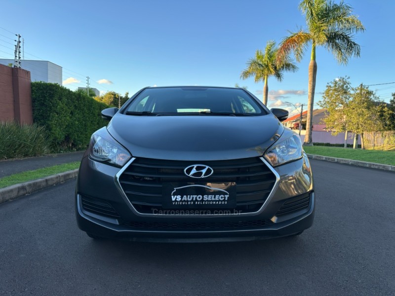 HB20 1.0 COMFORT PLUS 12V FLEX 4P MANUAL - 2017 - SãO LEOPOLDO