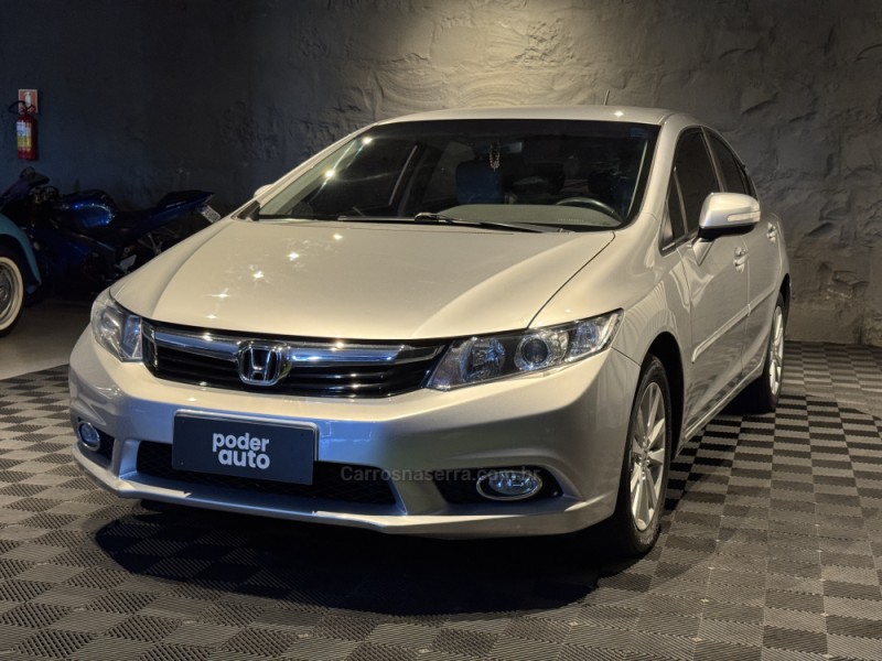CIVIC 2.0 LXR 16V FLEX 4P AUTOMÁTICO - 2014 - FARROUPILHA