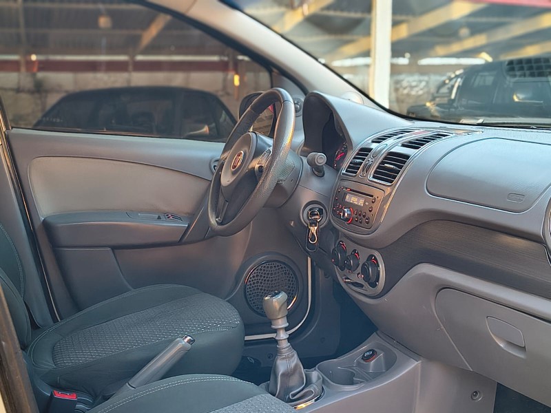 GRAND SIENA 1.6 MPI ESSENCE 16V FLEX 4P MANUAL - 2014 - CAXIAS DO SUL