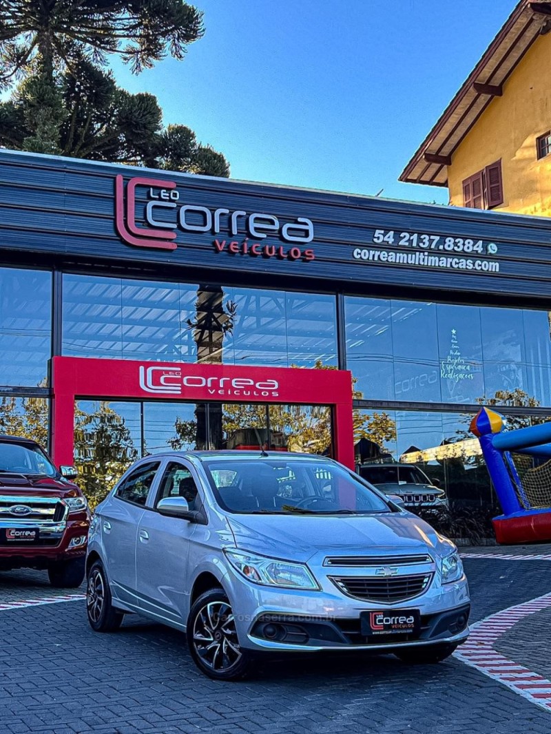 ONIX 1.0 MPFI LT 8V FLEX 4P MANUAL - 2013 - CANELA