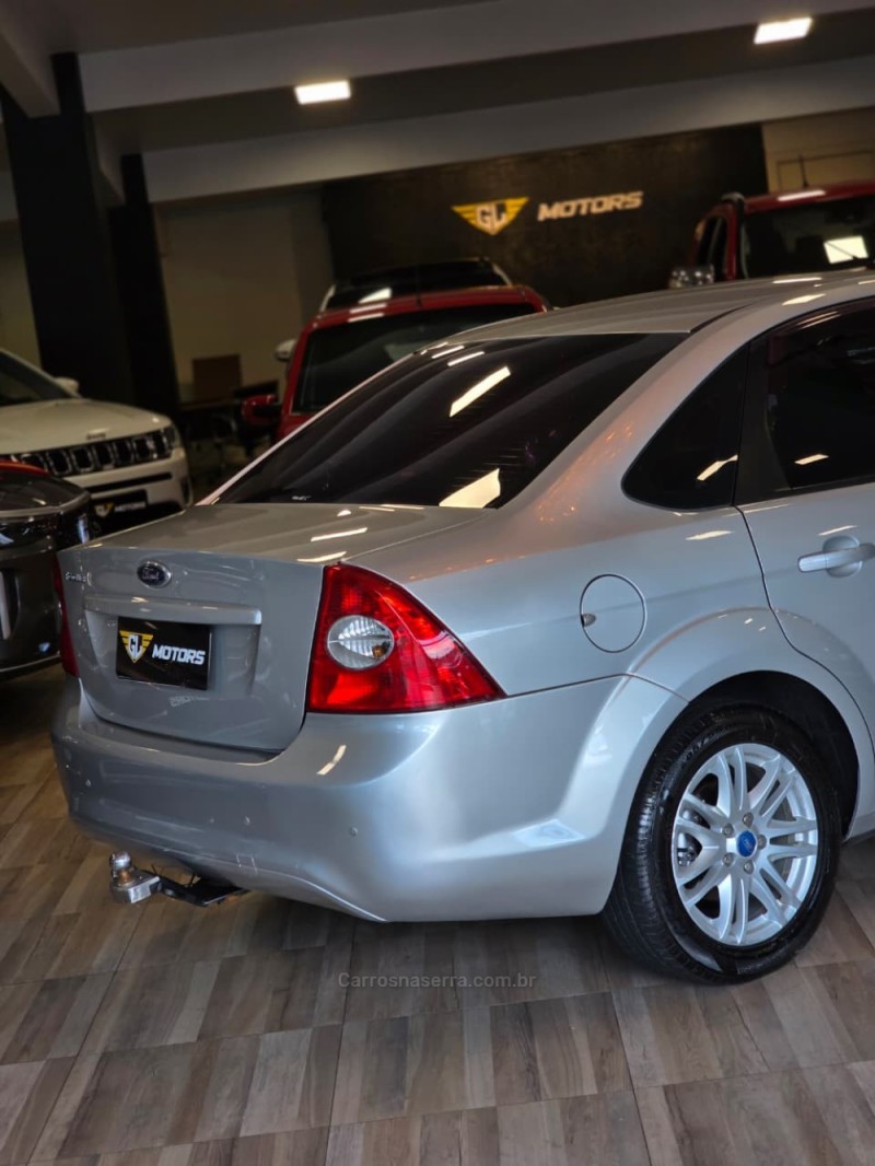 FOCUS 1.6 SE 16V FLEX 4P MANUAL - 2012 - CAXIAS DO SUL
