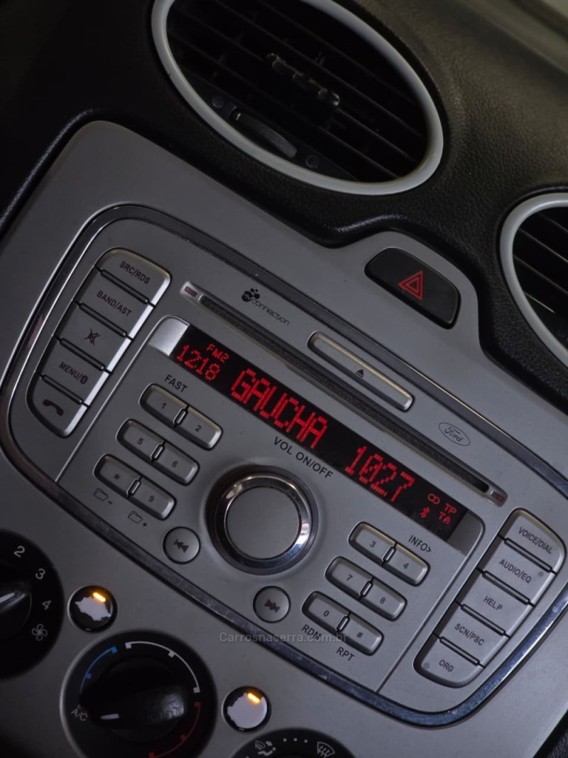 FOCUS 1.6 SE 16V FLEX 4P MANUAL - 2012 - CAXIAS DO SUL