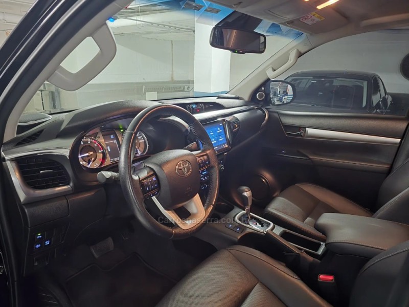HILUX 2.8 SRX PLUS 4X4 CD TURBO DIESEL 4P AUTOMÁTICO - 2024 - PORTO ALEGRE