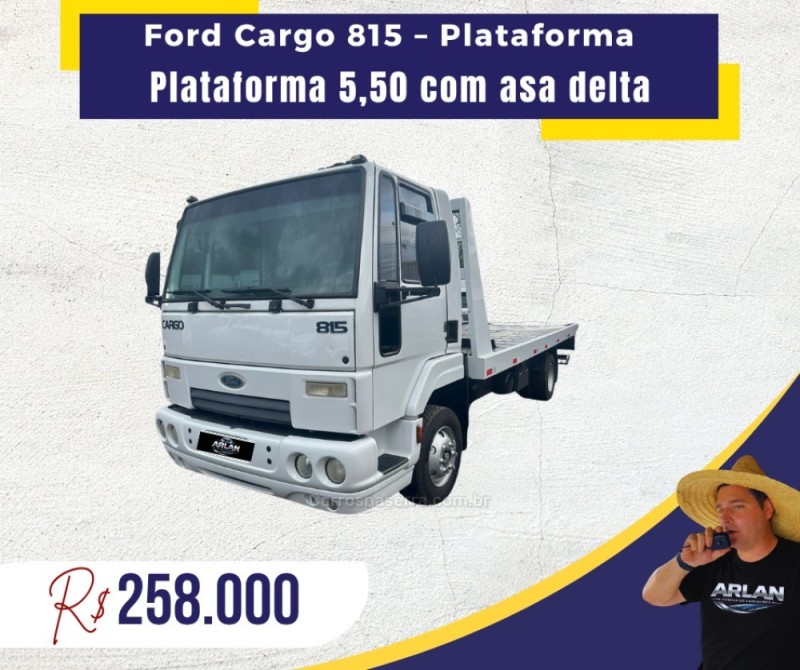 cargo 815 e turbo 2012 portao