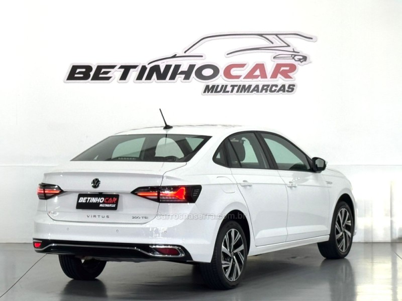 VIRTUS 1.0 200 TSI HIGHLINE AUTOMÁTICO - 2024 - ESTâNCIA VELHA