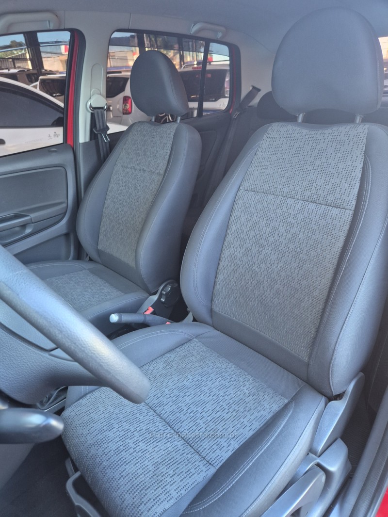 FOX 1.0 MI PLUS 8V GASOLINA 4P MANUAL - 2014 - CAXIAS DO SUL