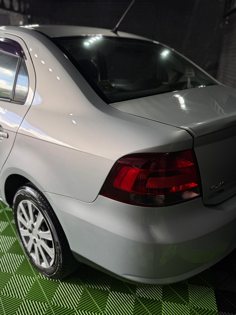 VOYAGE 1.6 MI COMFORTLINE 8V FLEX 4P MANUAL - 2010 - FELIZ