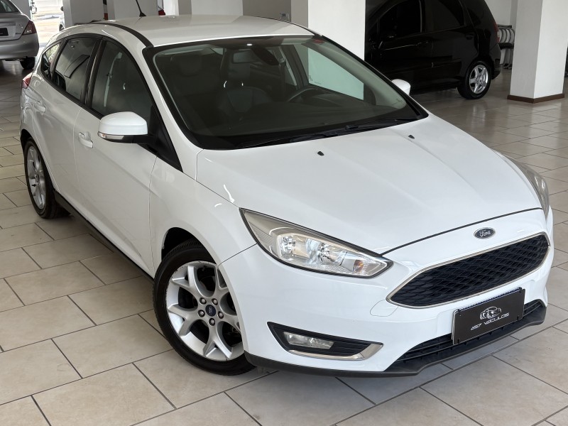 FOCUS 1.6 SE PLUS 16V FLEX 4P MANUAL - 2016 - BENTO GONçALVES