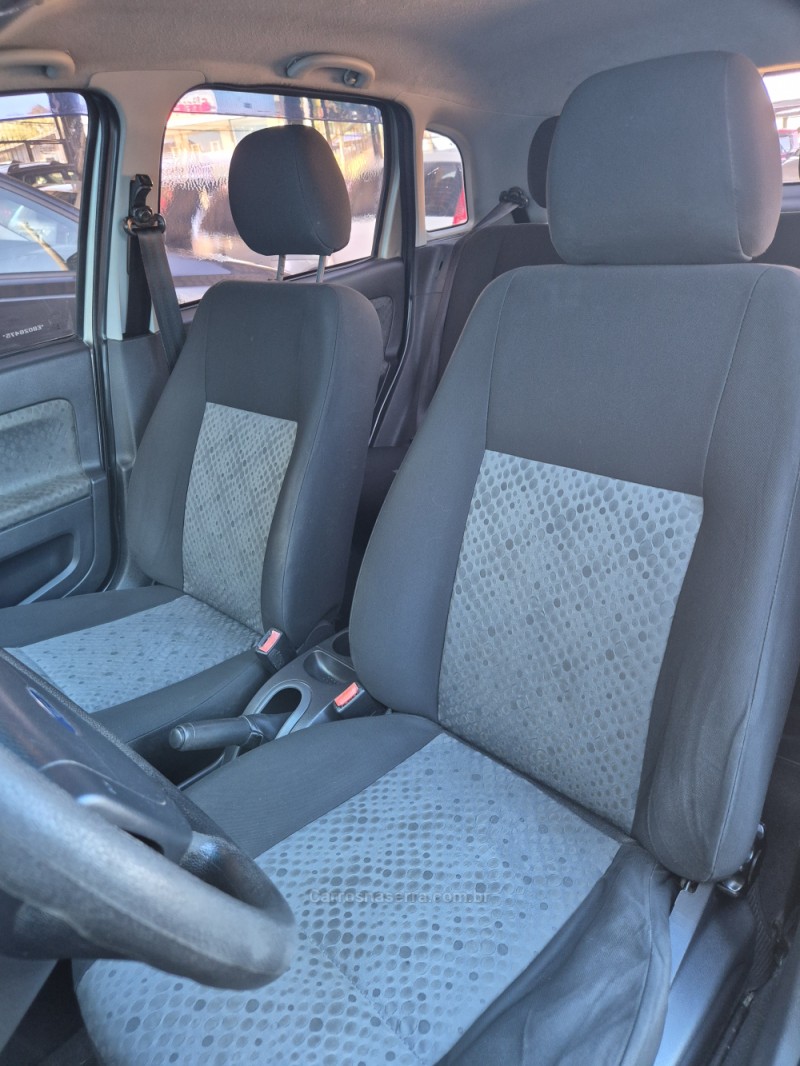 FIESTA 1.6 ROCAM SE PLUS 8V FLEX 4P MANUAL - 2014 - CAXIAS DO SUL