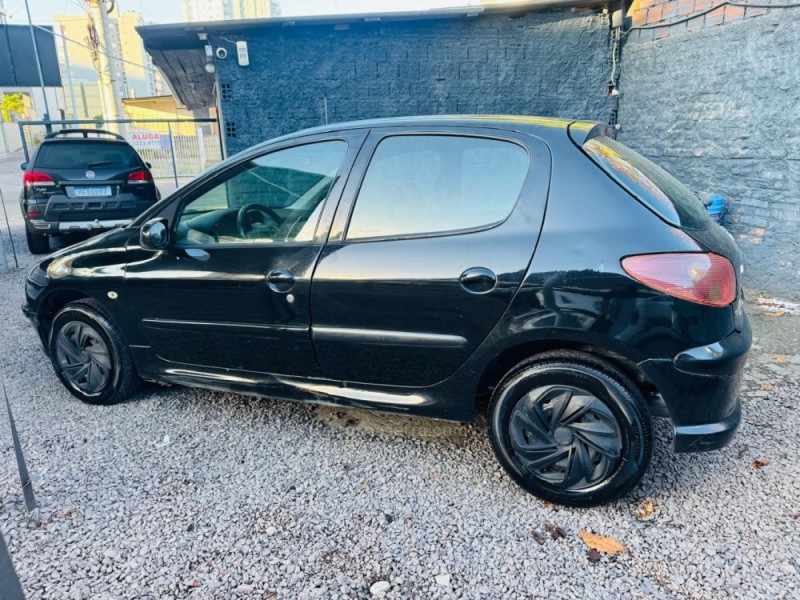 206 1.4 PRESENCE 8V FLEX 4P MANUAL - 2005 - CAXIAS DO SUL