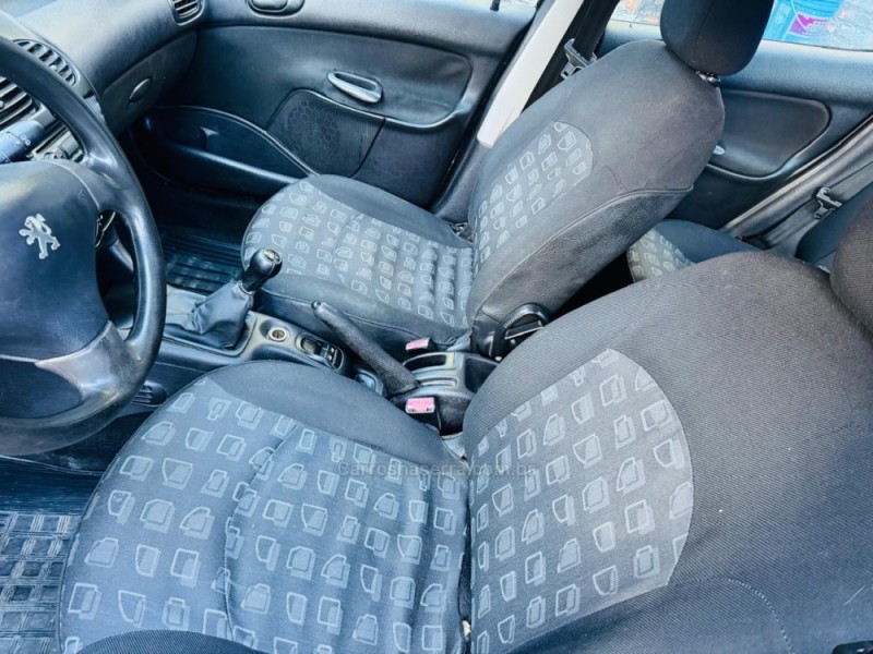 206 1.4 PRESENCE 8V FLEX 4P MANUAL - 2005 - CAXIAS DO SUL