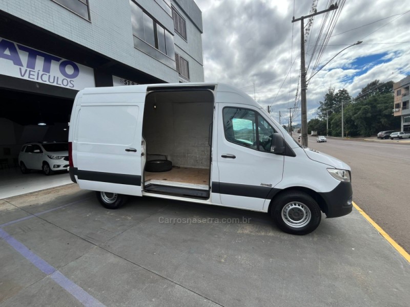 SPRINTER 2.2 CHASSI 416 FURGÃO LONGO TA DIESEL 2P MANUAL - 2022 - ARROIO DO MEIO