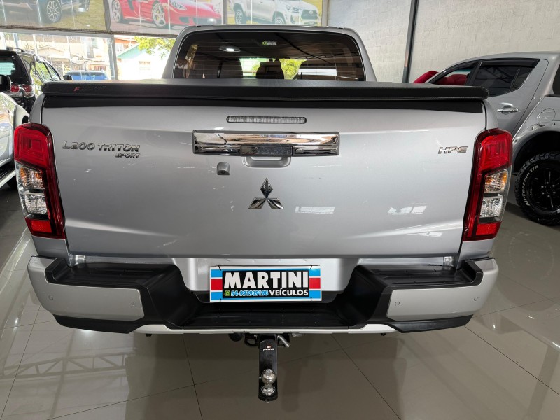 L200 TRITON 2.4 16V TURBO DIESEL SPORT HPE CD 4P 4X4 AUTOMÁTICO - 2021 - CAXIAS DO SUL