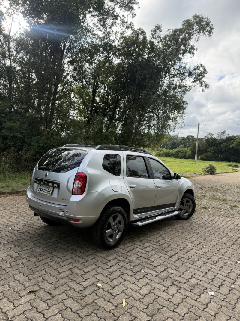 DUSTER 2.0 TECH ROAD 4X2 16V FLEX 4P AUTOMÁTICO - 2015 - ARROIO DO MEIO