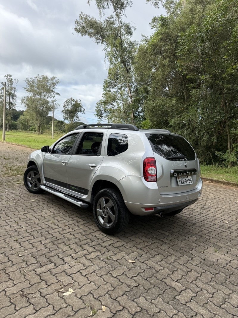 DUSTER 2.0 TECH ROAD 4X2 16V FLEX 4P AUTOMÁTICO - 2015 - ARROIO DO MEIO