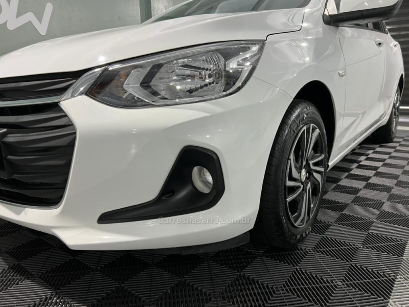 ONIX 1.0 LT 12V TURBO FLEX 4P MANUAL - 2024 - BENTO GONçALVES