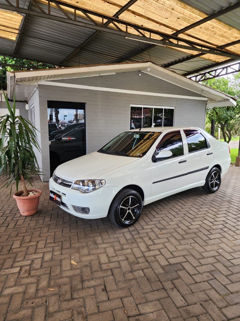 SIENA 1.0 MPI FIRE CELEBRATION 8V FLEX 4P MANUAL