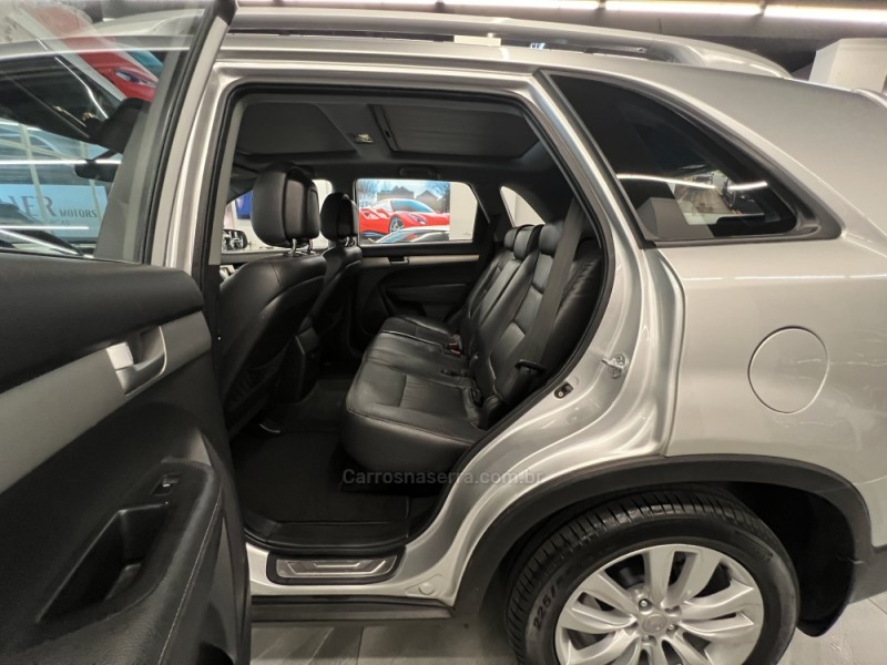 SORENTO 3.5 4X4 V6 24V GASOLINA 4P AUTOMÁTICO - 2013 - NOVO HAMBURGO