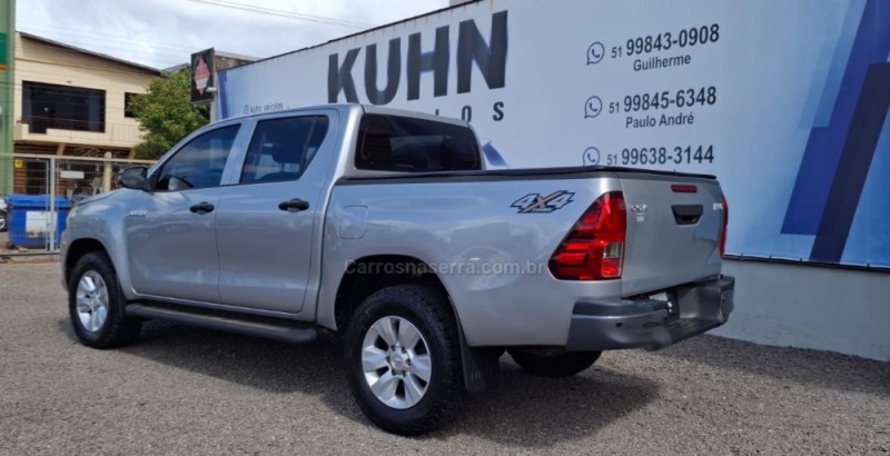 HILUX 2.5 4X4 CD 16V TURBO DIESEL 4P MANUAL - 2020 - SALVADOR DO SUL
