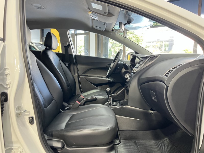 HB20 1.0 COMFORT PLUS 12V FLEX 4P MANUAL - 2015 - CAXIAS DO SUL