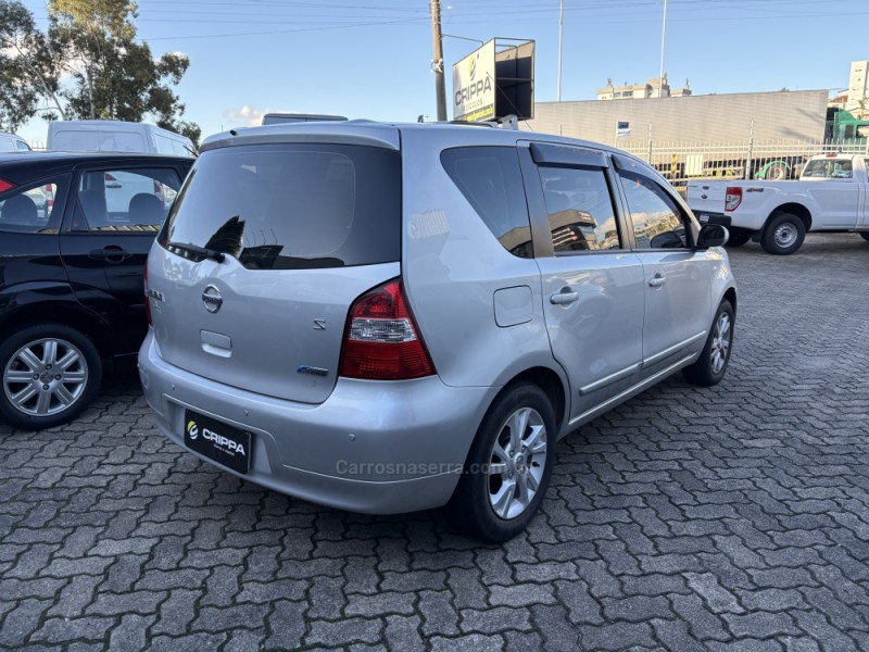 LIVINA 1.8 16V FLEX 4P AUTOMÁTICO - 2013 - FARROUPILHA