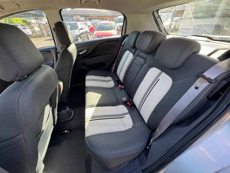 PUNTO 1.6 ESSENCE 16V FLEX 4P MANUAL - 2014 - IGREJINHA