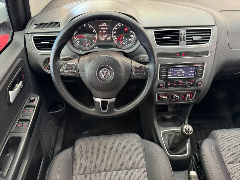 FOX 1.0 MI 8V FLEX 4P MANUAL - 2014 - CAXIAS DO SUL