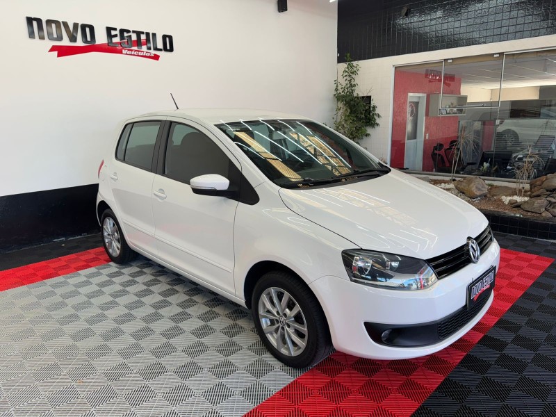 FOX 1.0 MI 8V FLEX 4P MANUAL - 2014 - CAXIAS DO SUL